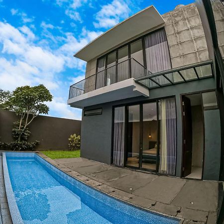 Villa Carmela Batu By Kingspark 8 Экстерьер фото