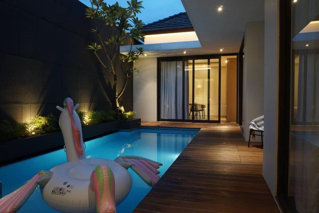 Villa Carmela Batu By Kingspark 8 Номер фото